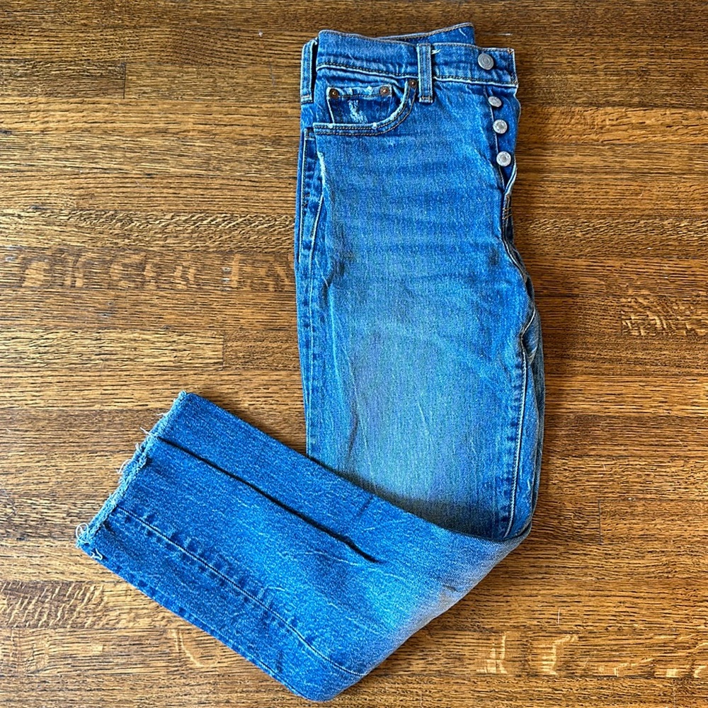 Levi’s with raw hem